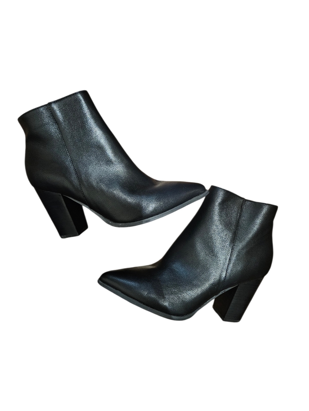 ❌❌SOLD❌❌ 🖤 Le Chateau Black Leather Ankle Boots - 37 EU